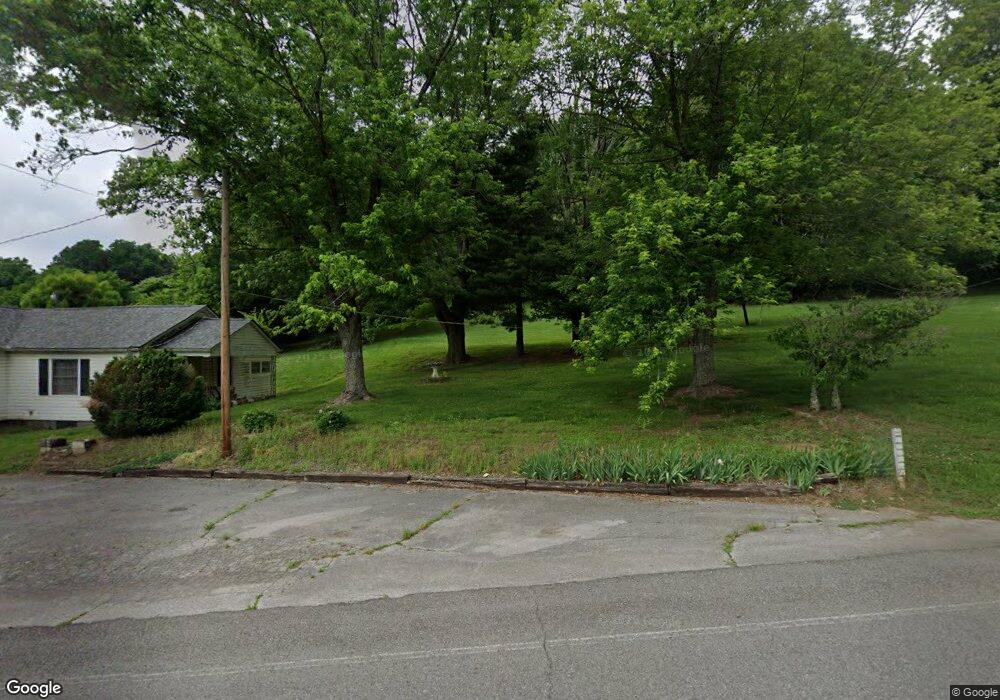 3152 Cherokee Dr, Morristown, TN 37814 - photo 1