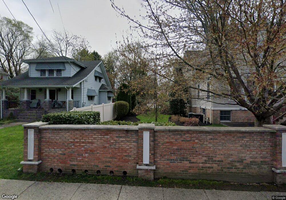 10 Collins Mill Ct, Moorestown, NJ 08057 - photo 1