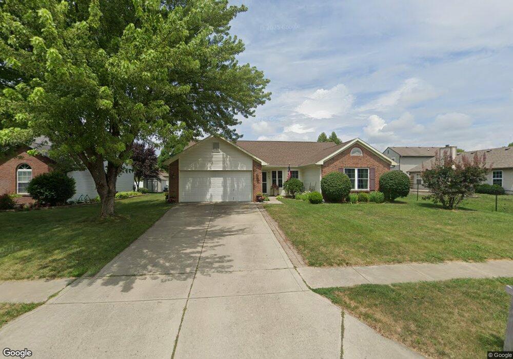 818 Franklin Lakes Blvd, Franklin, IN 46131 - photo 1