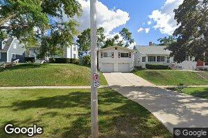 1951 B Ave NE, Cedar Rapids, IA 52402