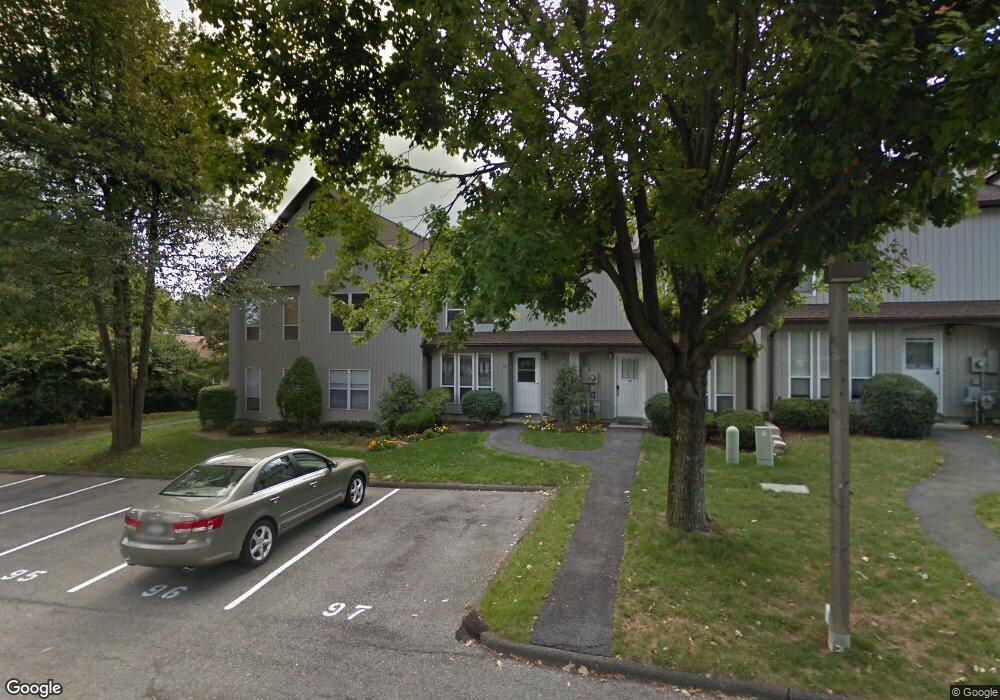 39 Hemlock Cir, Peekskill, NY 10566 - photo 1