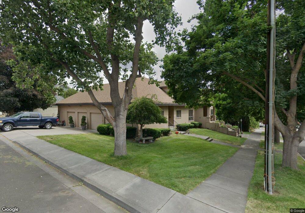 320 NW 3rd St, Pendleton, OR 97801 - photo 1