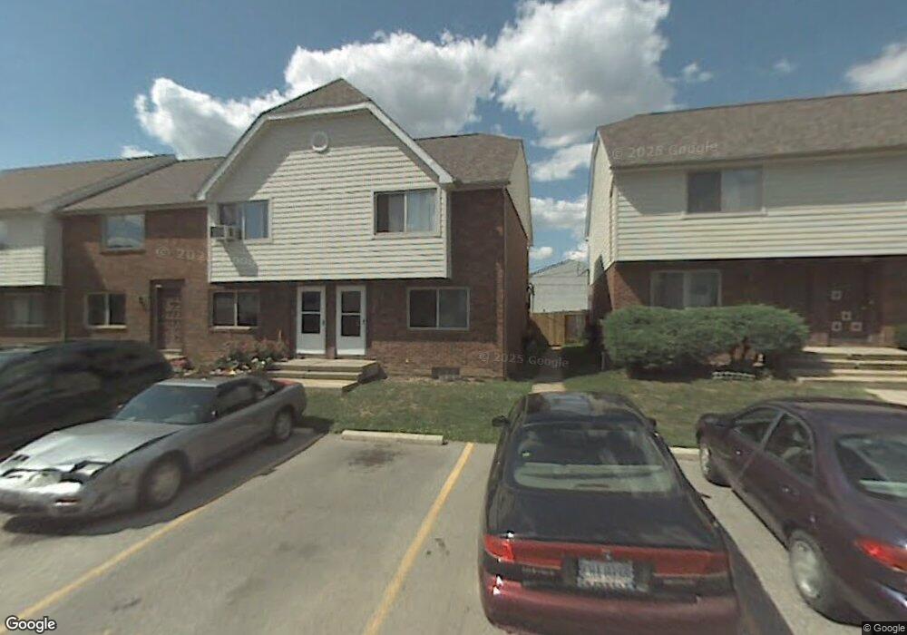 4004 Brookshire Ct, Columbus, OH 43227 - photo 1