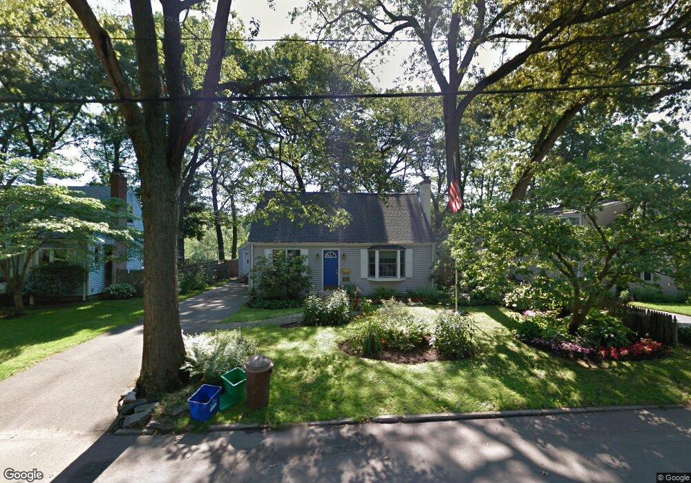 83 Pinecrest Dr, Pawtucket, RI 02861 - photo 1