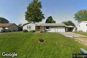 403 Flat Iron Dr, Columbus Junction, IA 52738