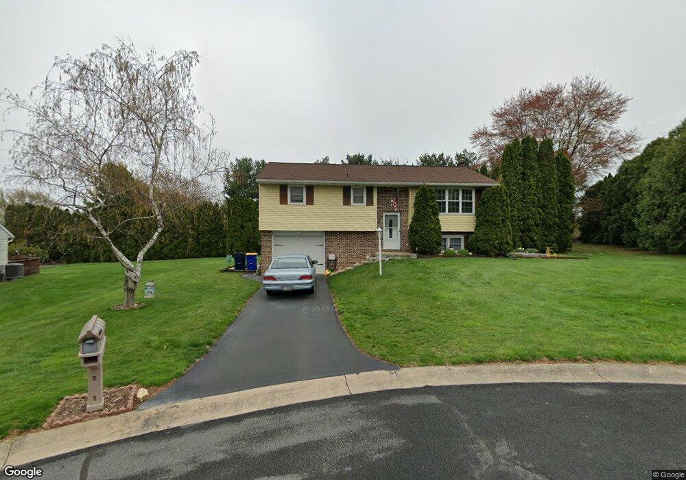 174 Brian Dr, Ephrata, PA 17522 - photo 1