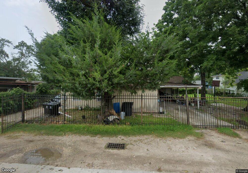 2919 Laura Koppe Rd, Houston, TX 77093 - photo 1