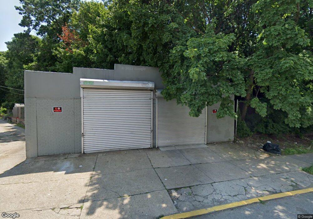 7432 Calamus Ave, Elmhurst, NY 11373 - photo 1