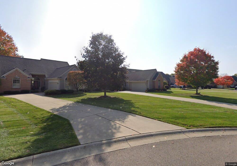 4873 Doral Dr, Ann Arbor, MI 48108 - photo 1