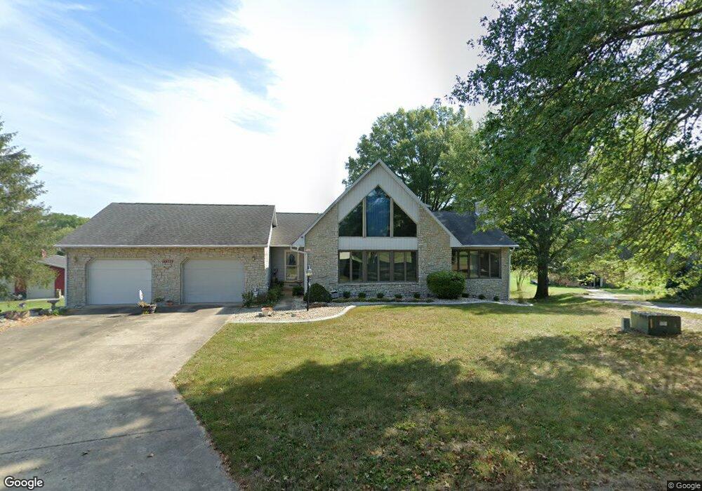6972 W Paddock Ln, Columbus, IN 47201 - photo 1
