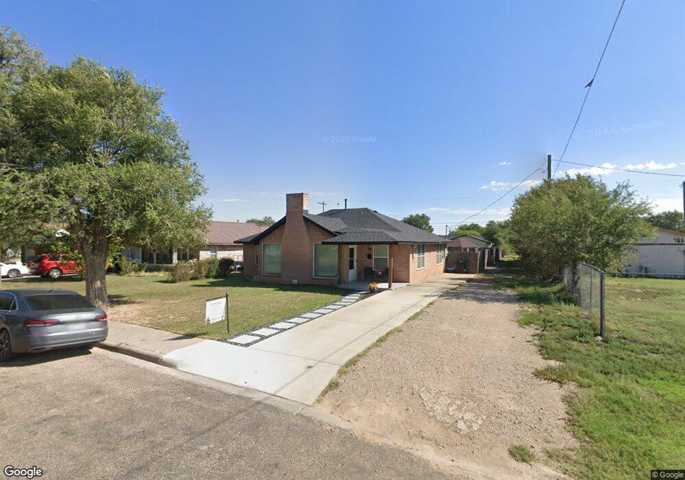 611 Beard Ave, Dumas, TX 79029 - photo 1