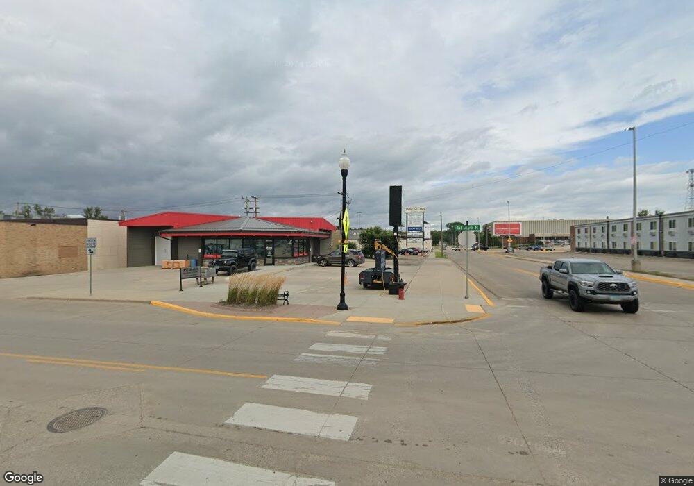 302 1st Ave N, Jamestown, ND 58401 - photo 1