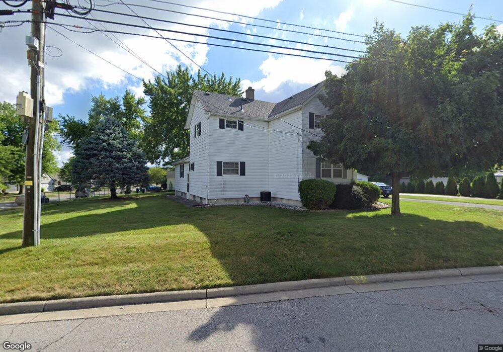 1726 Bluhm Rd, Columbus, OH 43223 - photo 1