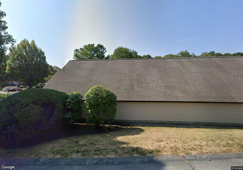 10 Baldwin Ct, Narragansett, RI 02882 - photo 1