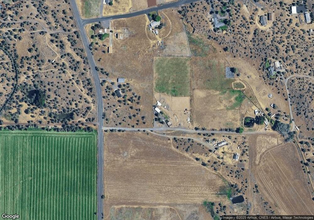 3085 NW Euston Ln, Redmond, OR 97756 - photo 1