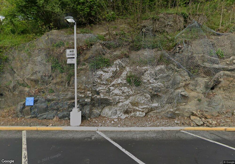 Remsen garden cooperative unit 2E, Yonkers, NY 10710 - photo 1