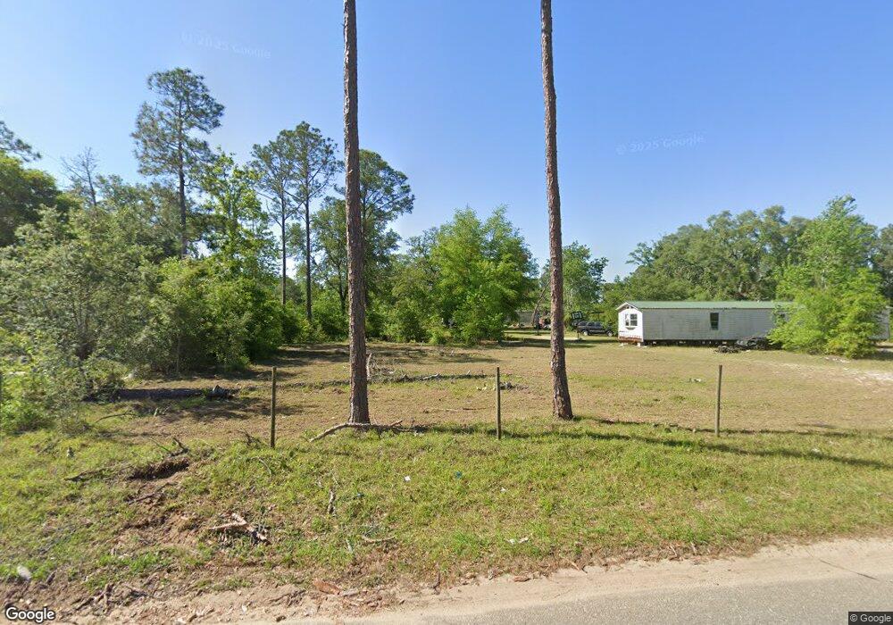 138 Maple St, Douglas, GA 31533 - photo 1