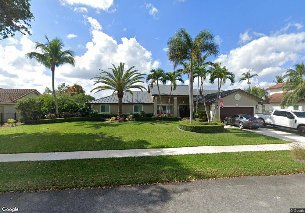 1841 SW 105th Ave, Davie, FL 33324 - photo 1