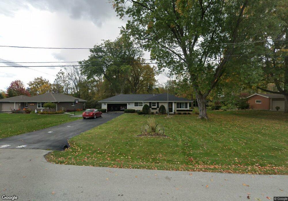 N68W13091 Ranch Rd, Menomonee Falls, WI 53051 - photo 1