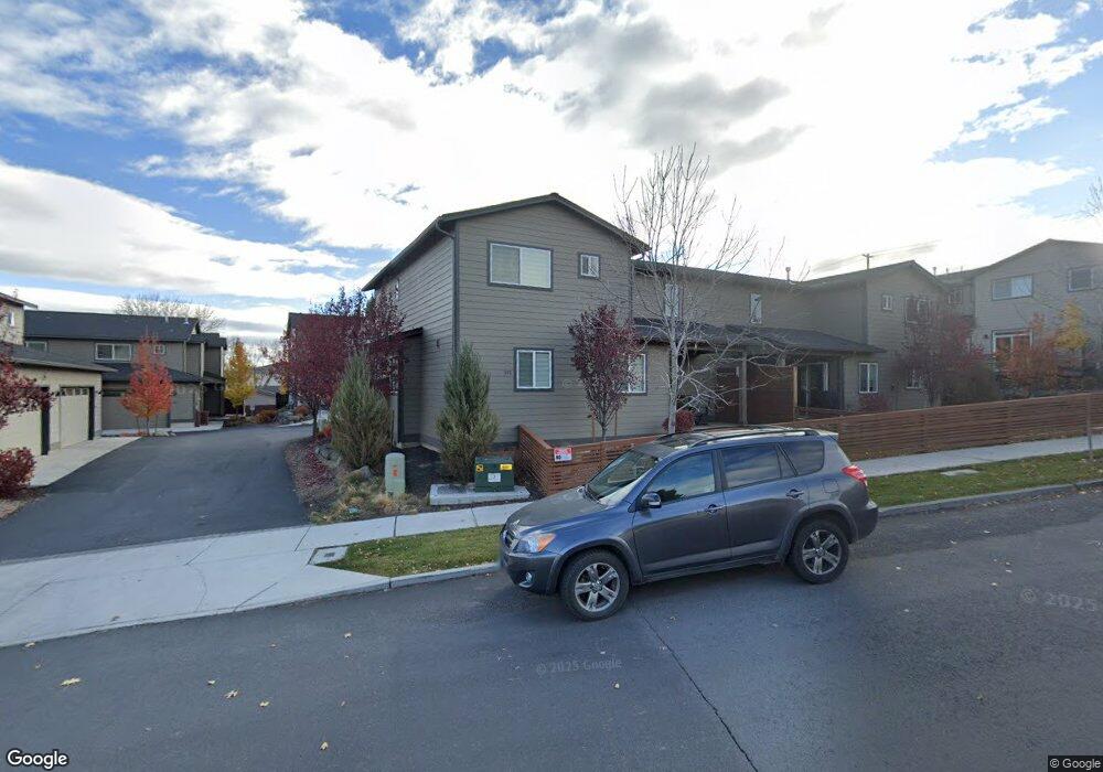 968 NE Paula Dr unit 8, Bend, OR 97701 - photo 1