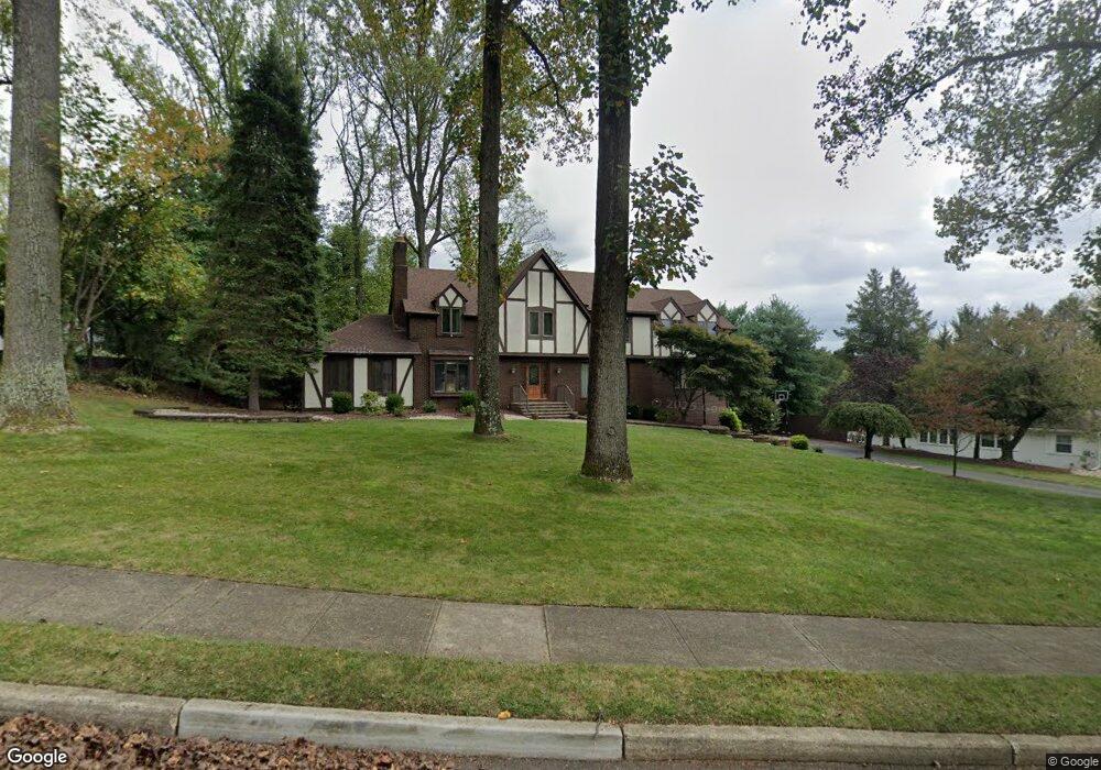 4 Seven Oaks Dr, Holmdel, NJ 07733 - photo 1