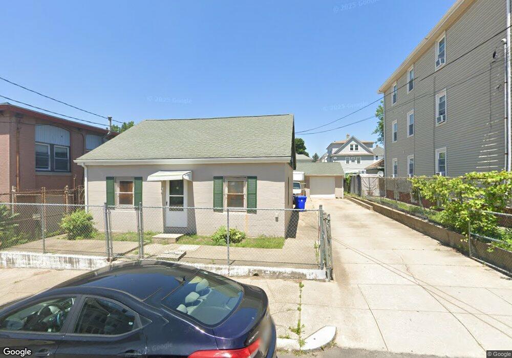 25 Privet St, Pawtucket, RI 02860 - photo 1