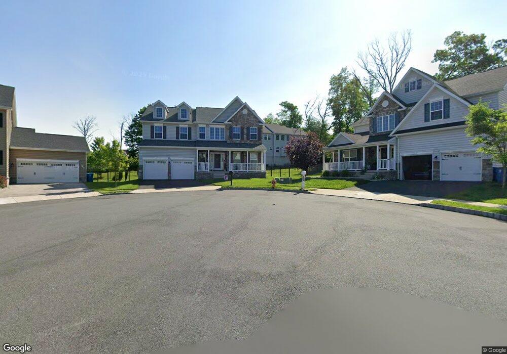 3038 Lynwood Ct, Pennsburg, PA 18073 - photo 1