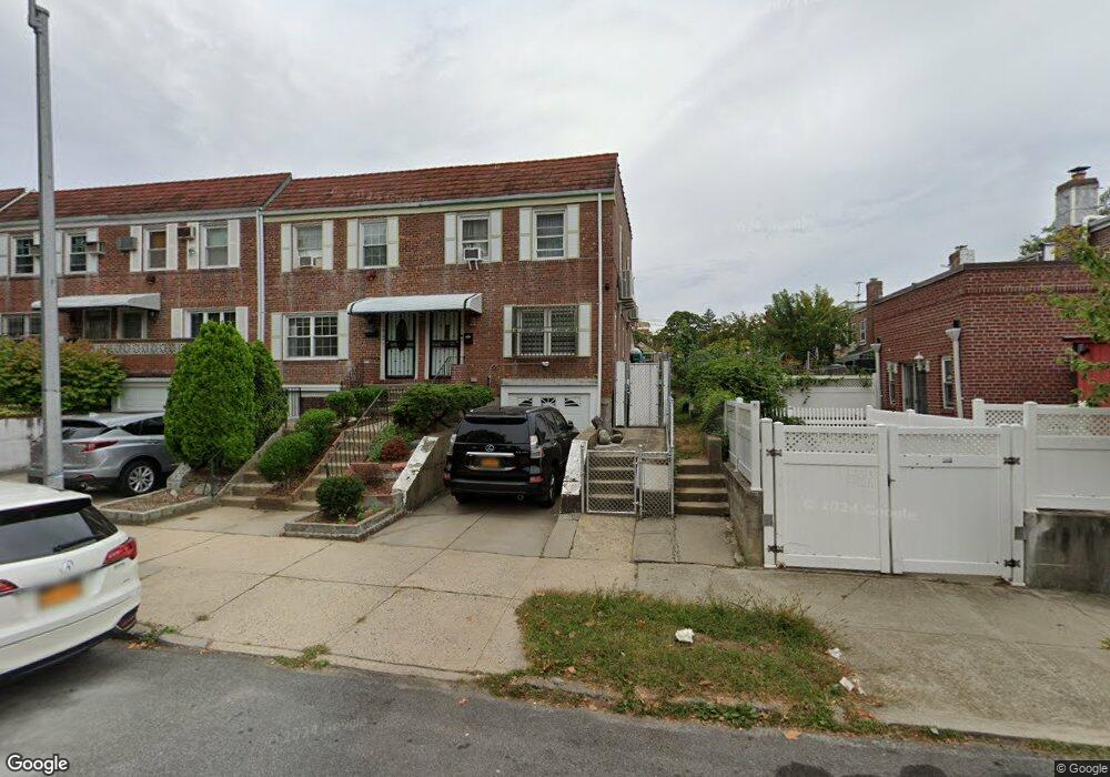 70-45 175th St, Fresh Meadows, NY 11365 - photo 1