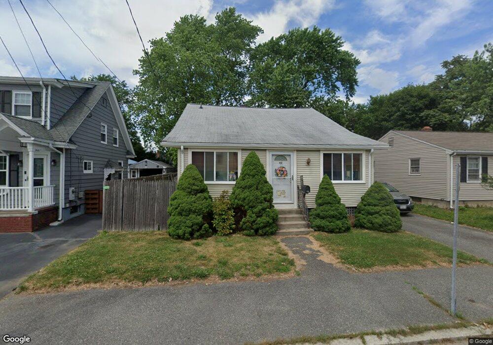 42 Carter Ave, Pawtucket, RI 02861 - photo 1