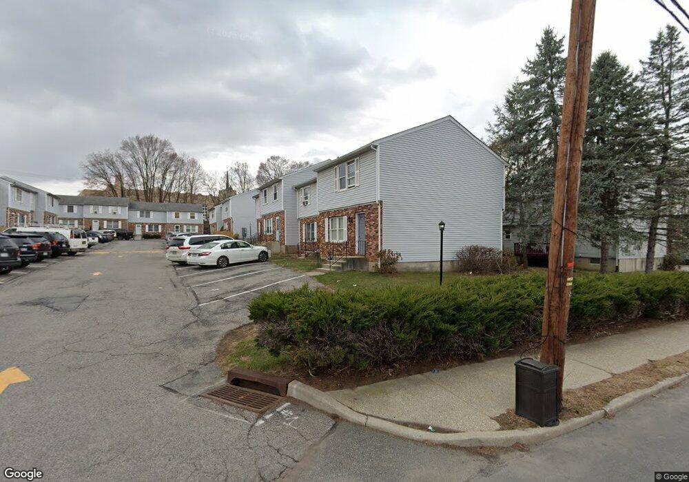 4 Estate Dr, Middletown, NY 10940 - photo 1