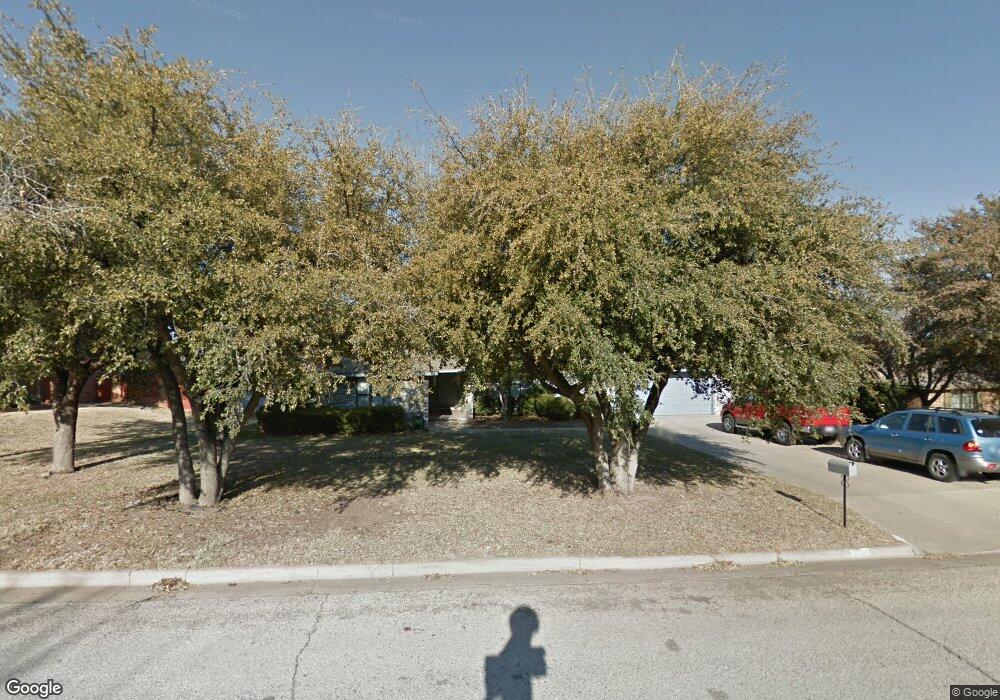 907 Highland Dr, Big Spring, TX 79720 - photo 1