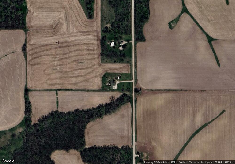 4975 E 28th St S, Newton, IA 50208 - photo 1