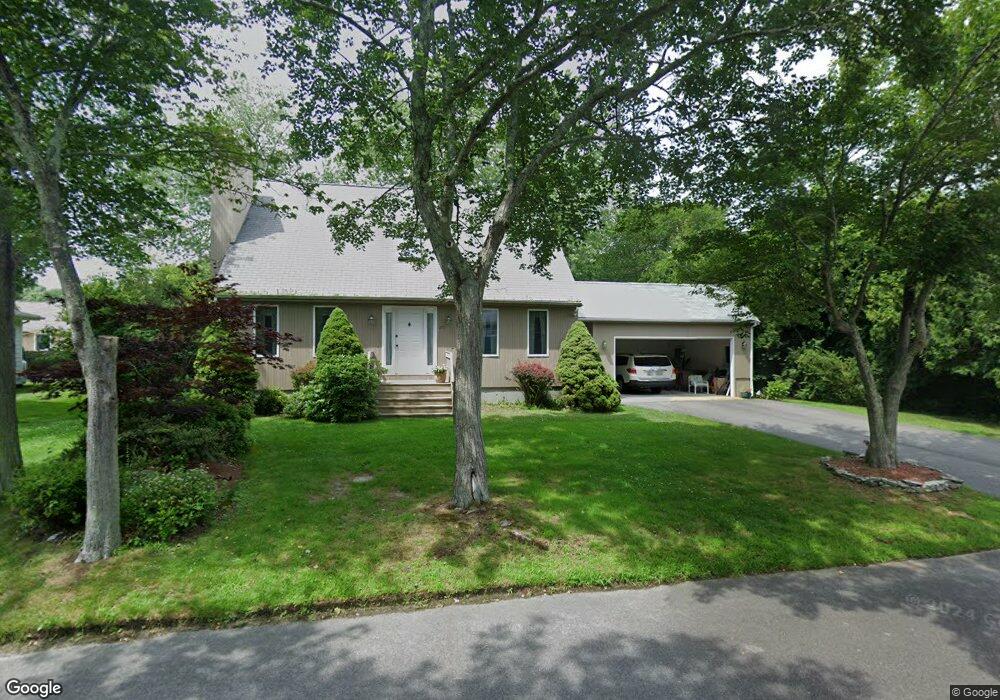 37 Terrace Dr, Bristol, RI 02809 - photo 1