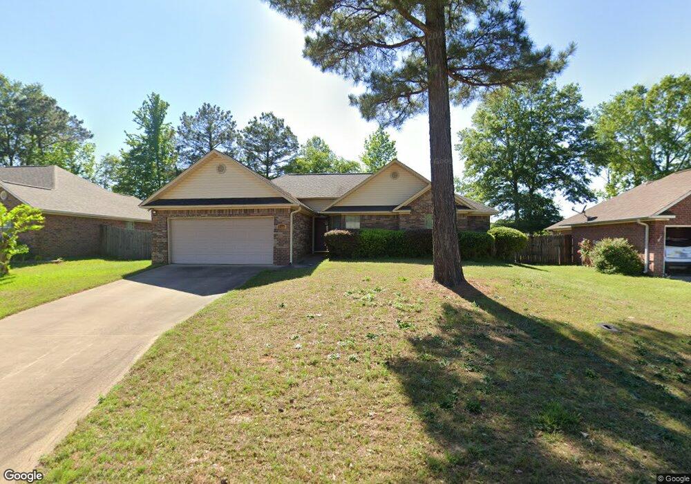 523 E Greenfield Dr, Wake Village, TX 75501 - photo 1