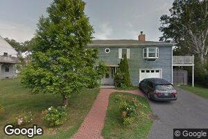 9 Greenlaw Blvd, Newport, RI 02840