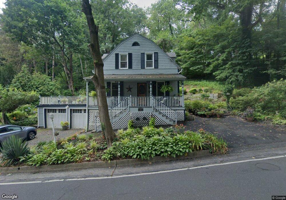 346 Littleworth Ln, Sea Cliff, NY 11579 - photo 1