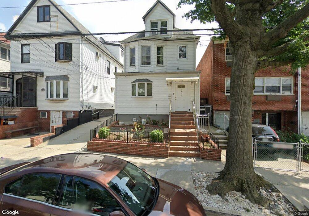 4577 160th St, Flushing, NY 11358 - photo 1