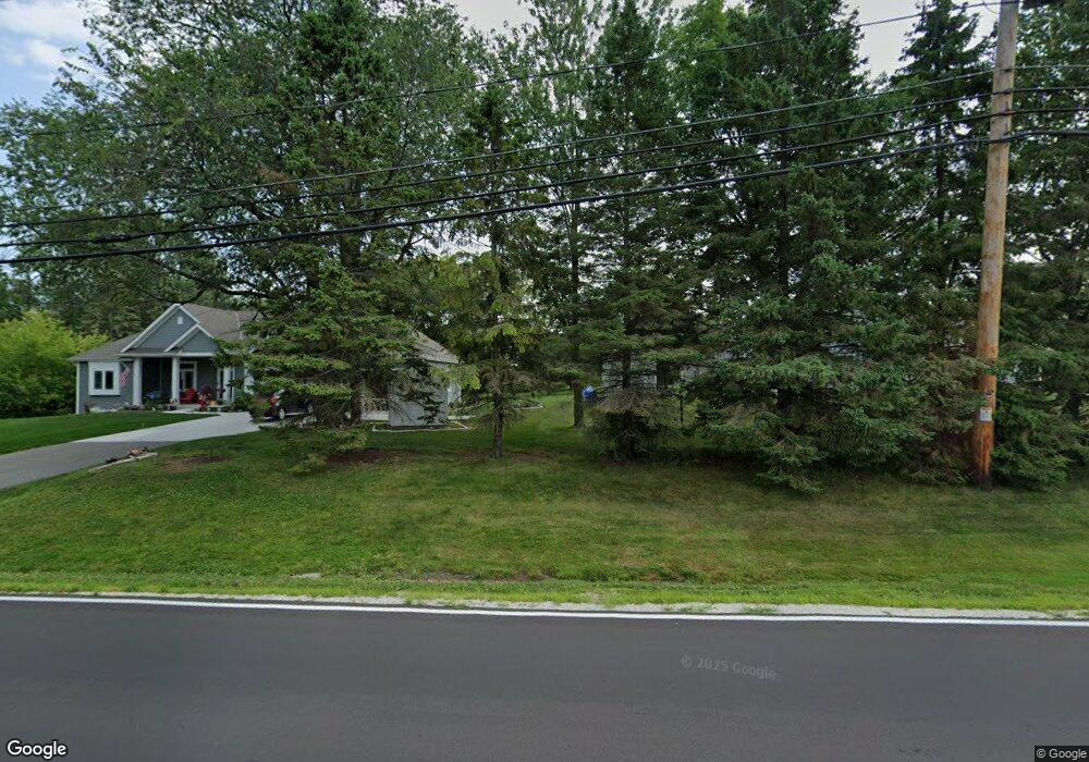 N104W15825 Donges Bay Rd, Germantown, WI 53022 - photo 1