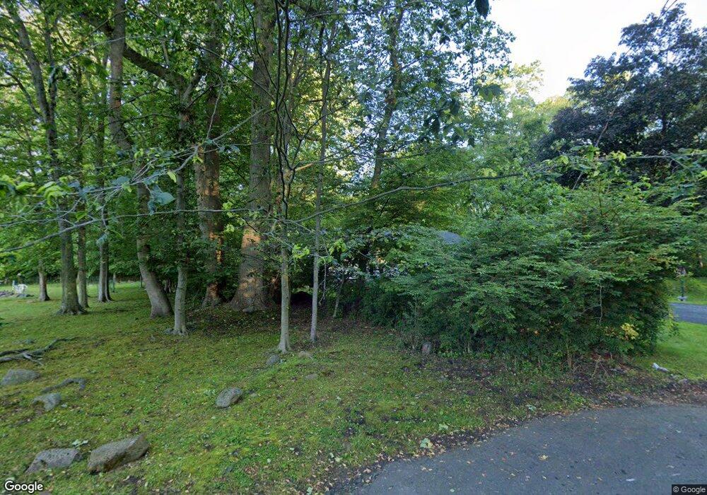 364 Lindy St, Orange, CT 06477 - photo 1