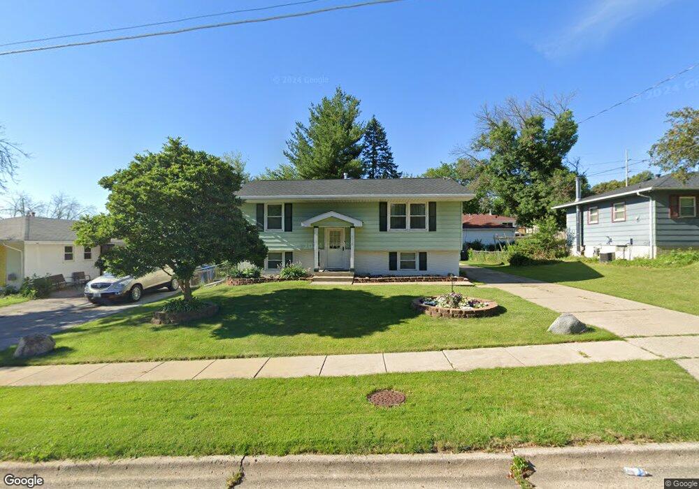 1119 E Rose Ave, Des Moines, IA 50315 - photo 1