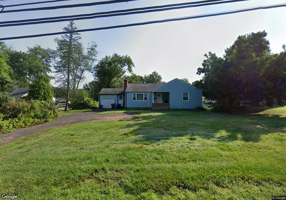 592 Bloomfield Ave, Windsor, CT 06095 - photo 1