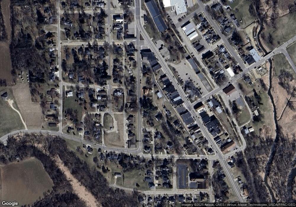 210 2nd Main St, Elroy, WI 53929 - photo 1