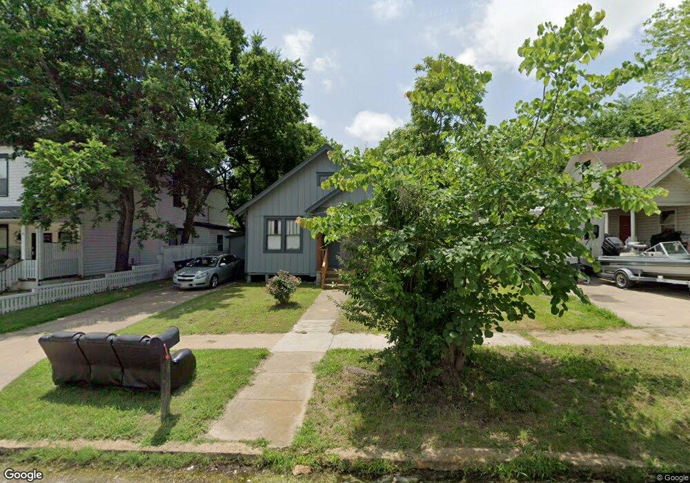 606 W Munson St, Denison, TX 75020 - photo 1