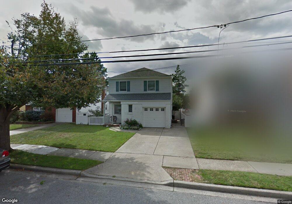 121 Daffodil Ave, Franklin Square, NY 11010 - photo 1