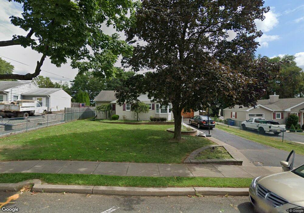 612 N Thompson St, Raritan, NJ 08869 - photo 1