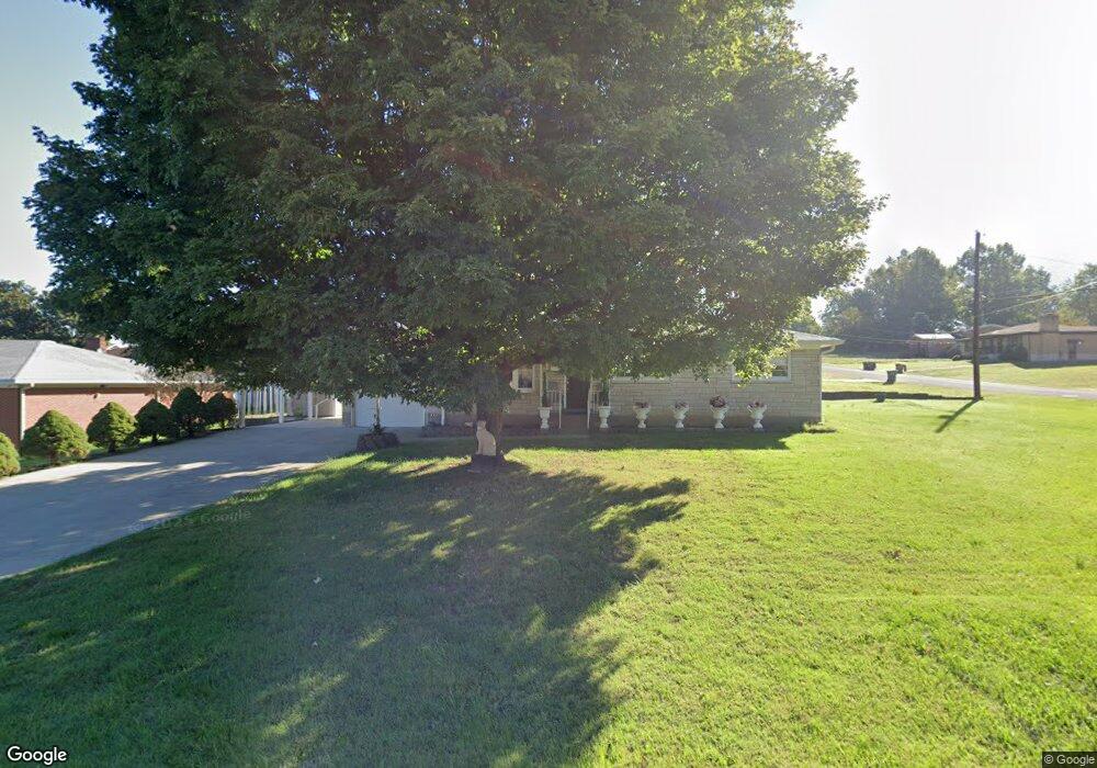 7705 Donegal Dr, Louisville, KY 40219 - photo 1