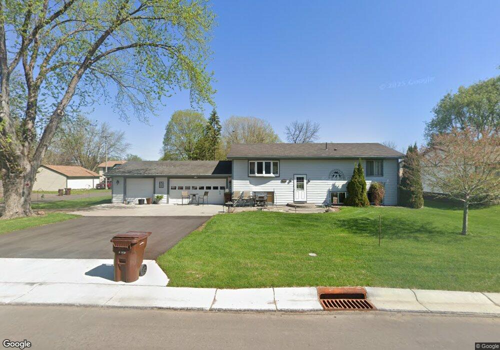 5492 Bryant St, Maple Plain, MN 55359 - photo 1