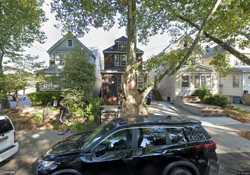 9118 69th Ave, Forest Hills, NY 11375 - photo 1