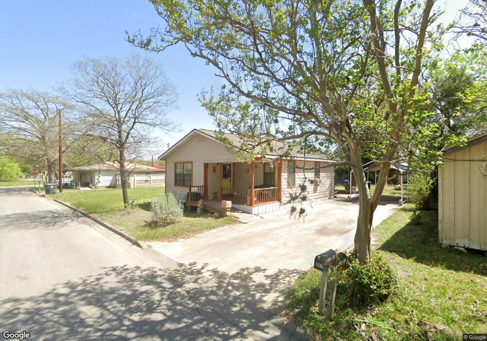 207 Stillwell St, San Marcos, TX 78666 - photo 1