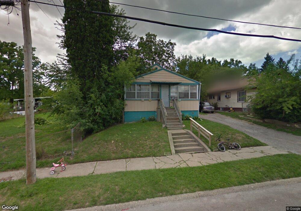 2114 Winans Ave, Flint, MI 48503 - photo 1